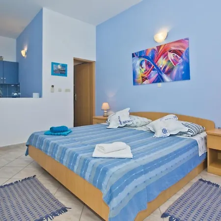 בית הארחה Art Deco Pape